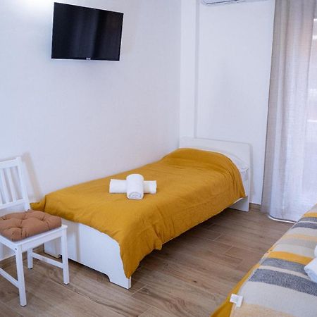 B&B Alighieri 97 Bari Bagian luar foto