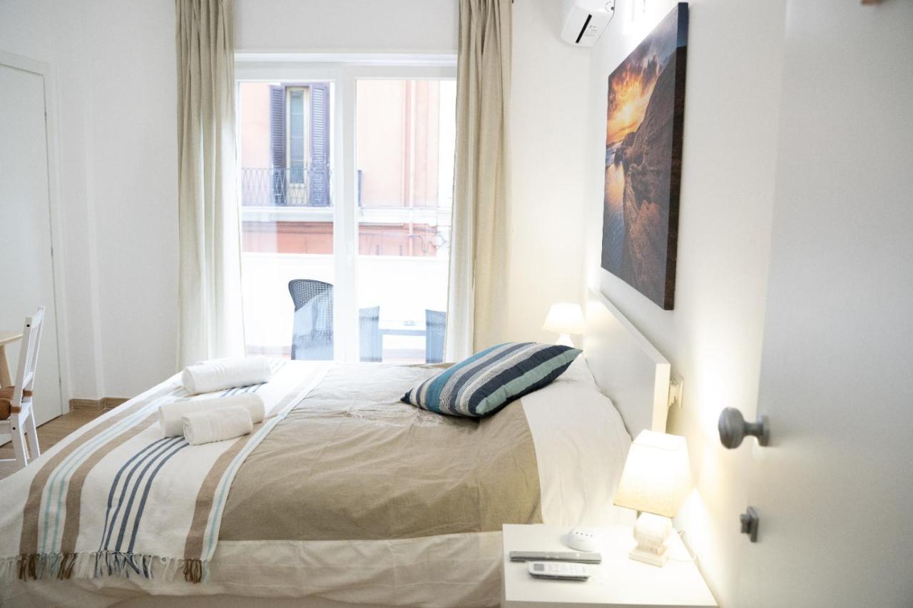 B&B Alighieri 97 Bari Bagian luar foto